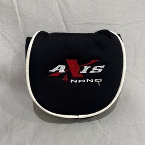 Axis 4 Nano Black and White Putter Cover